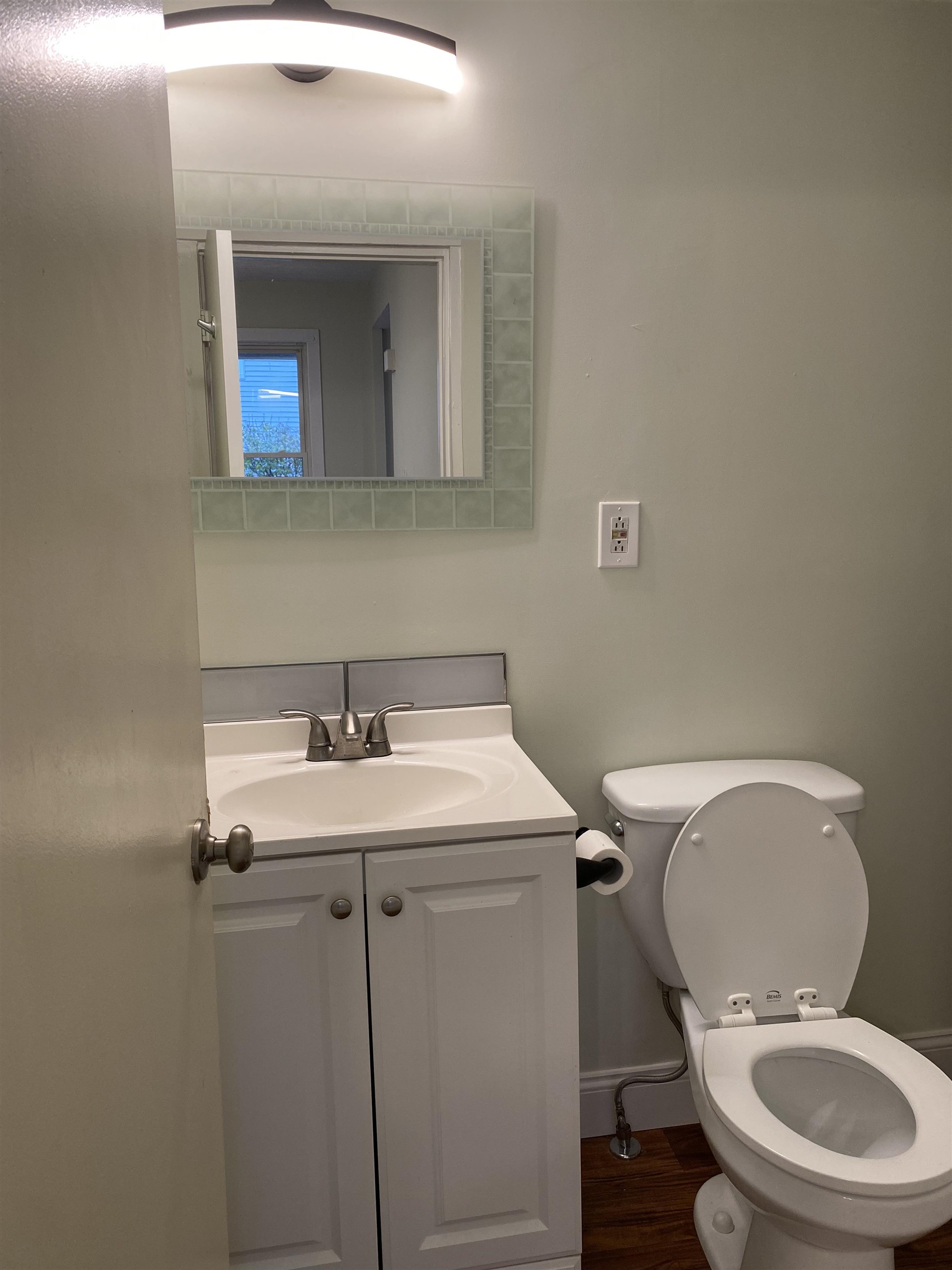375 Central Street, Unit 1 Manchester, NH 03103 - Photo 19 of 34