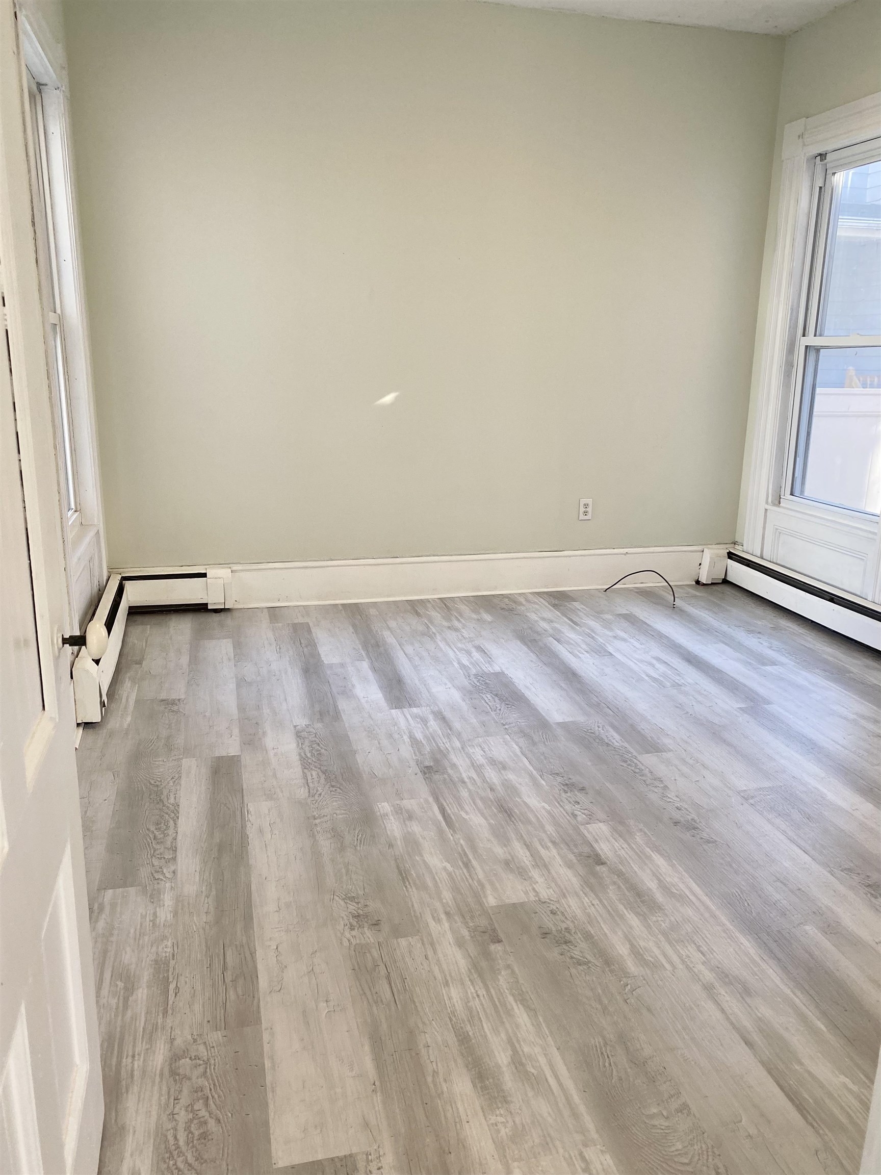 375 Central Street, Unit 1 Manchester, NH 03103 - Photo 22 of 34