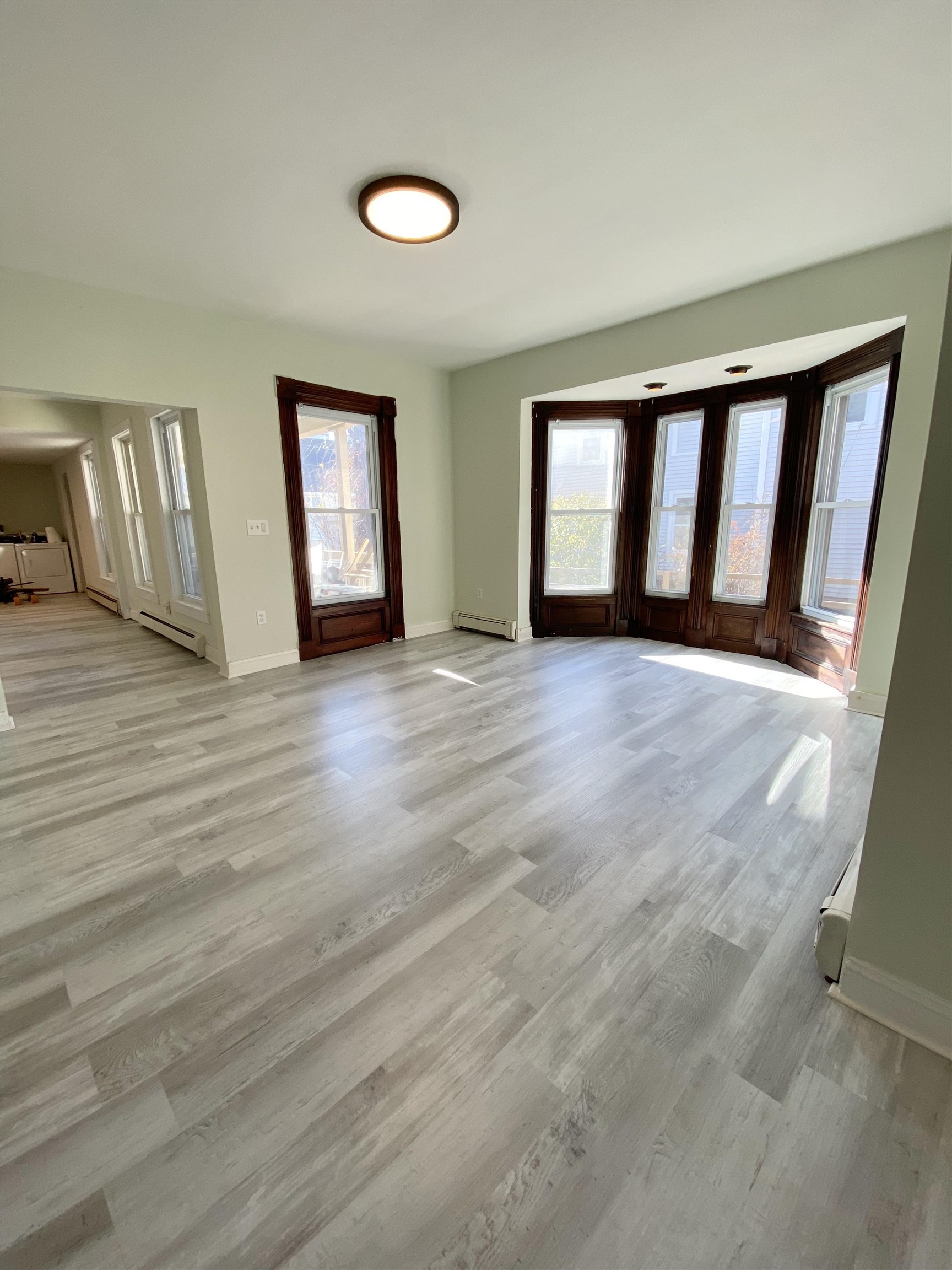 375 Central Street, Unit 1 Manchester, NH 03103 - Photo 7 of 34