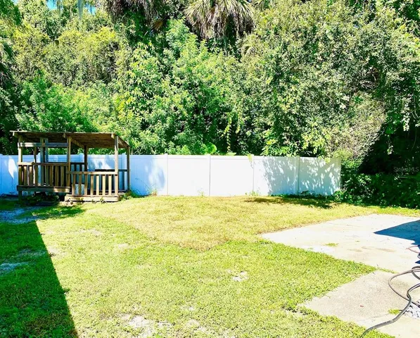 $1,875 | 1503 North County Road 19A, Eustis, FL 32726
