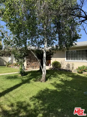 $6,500 | 5412 Hazeltine Avenue, Sherman Oaks, CA 91401
