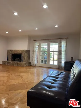 $6,500 | 5412 Hazeltine Avenue, Sherman Oaks, CA 91401