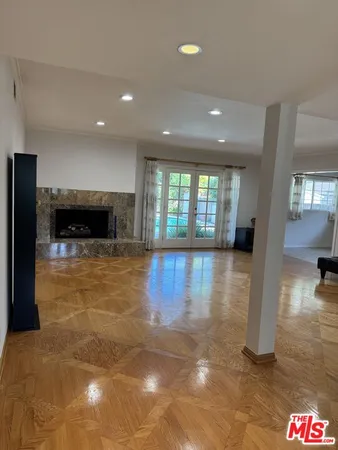 $6,500 | 5412 Hazeltine Avenue, Sherman Oaks, CA 91401