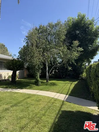 $6,500 | 5412 Hazeltine Avenue, Sherman Oaks, CA 91401