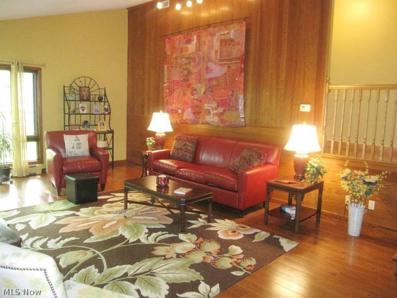 5776 Weaver Road Akron, OH 44319 - Photo 18 of 29