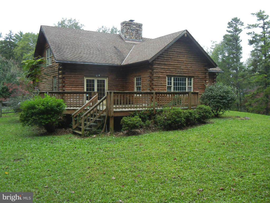 Exterior (Rear)