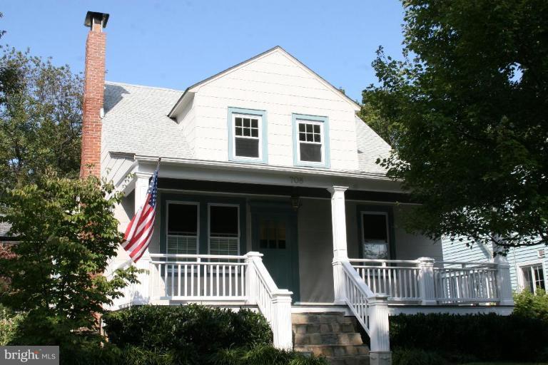 708 Murdock Road Baltimore, MD 21212 - Photo 1 of 2 Exterior (Main)