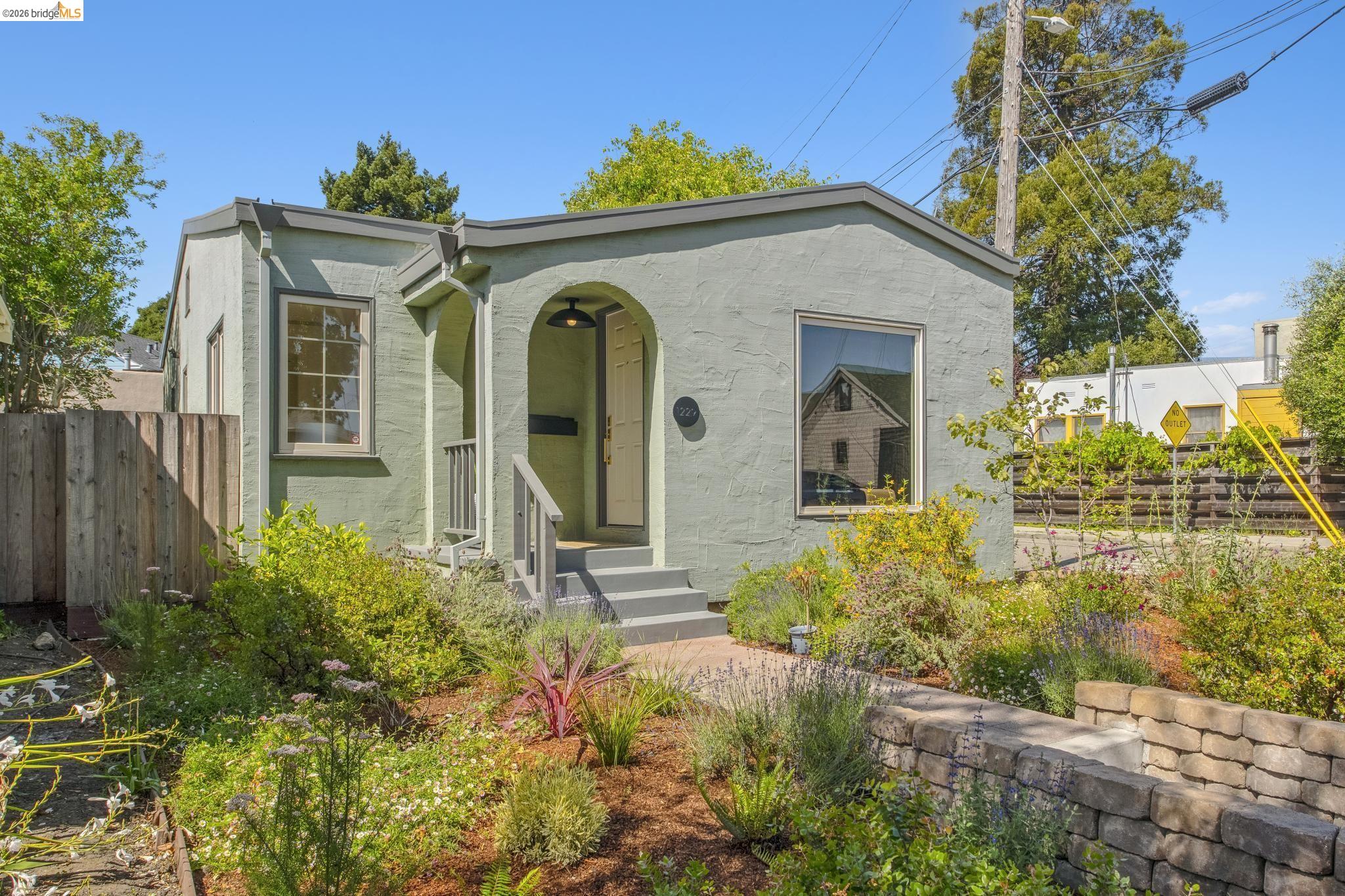 1229 Hopkins Street Berkeley, CA 94702 - Photo 1 of 44