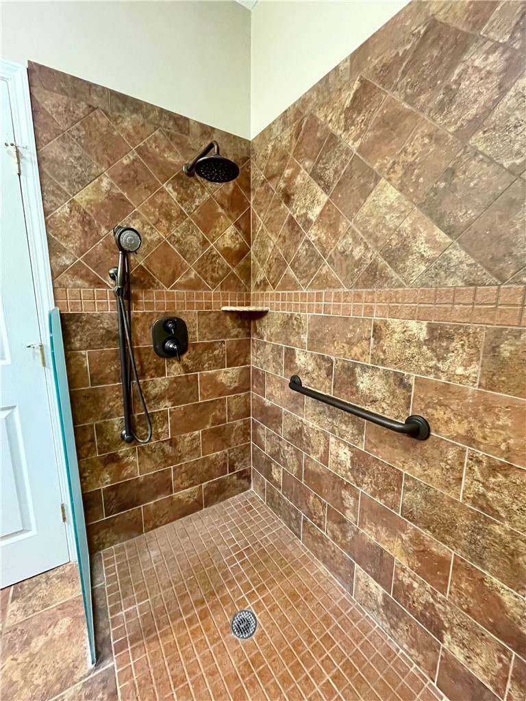 5117 West Lake Road Fleming, NY 13021 - Photo 35 of 50 Primary Bathroom