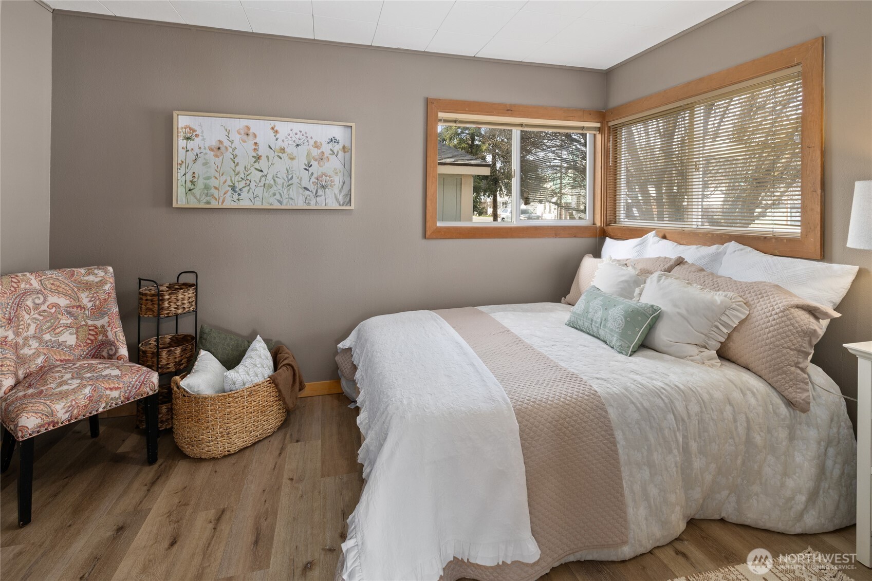 107 West 2nd Street Cle Elum, WA 98922 - Photo 15 of 39 a bedroom with a bed and glass window