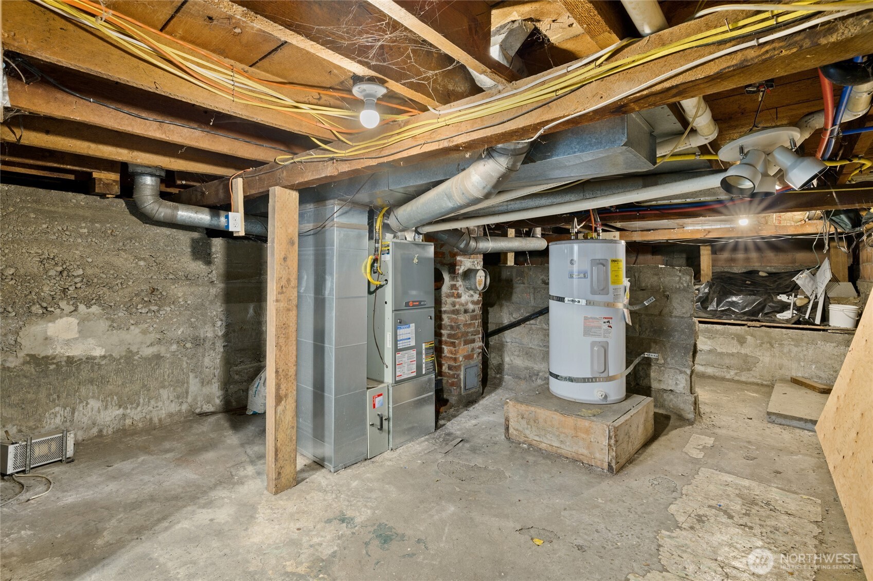 107 West 2nd Street Cle Elum, WA 98922 - Photo 22 of 39 a view of water heater room