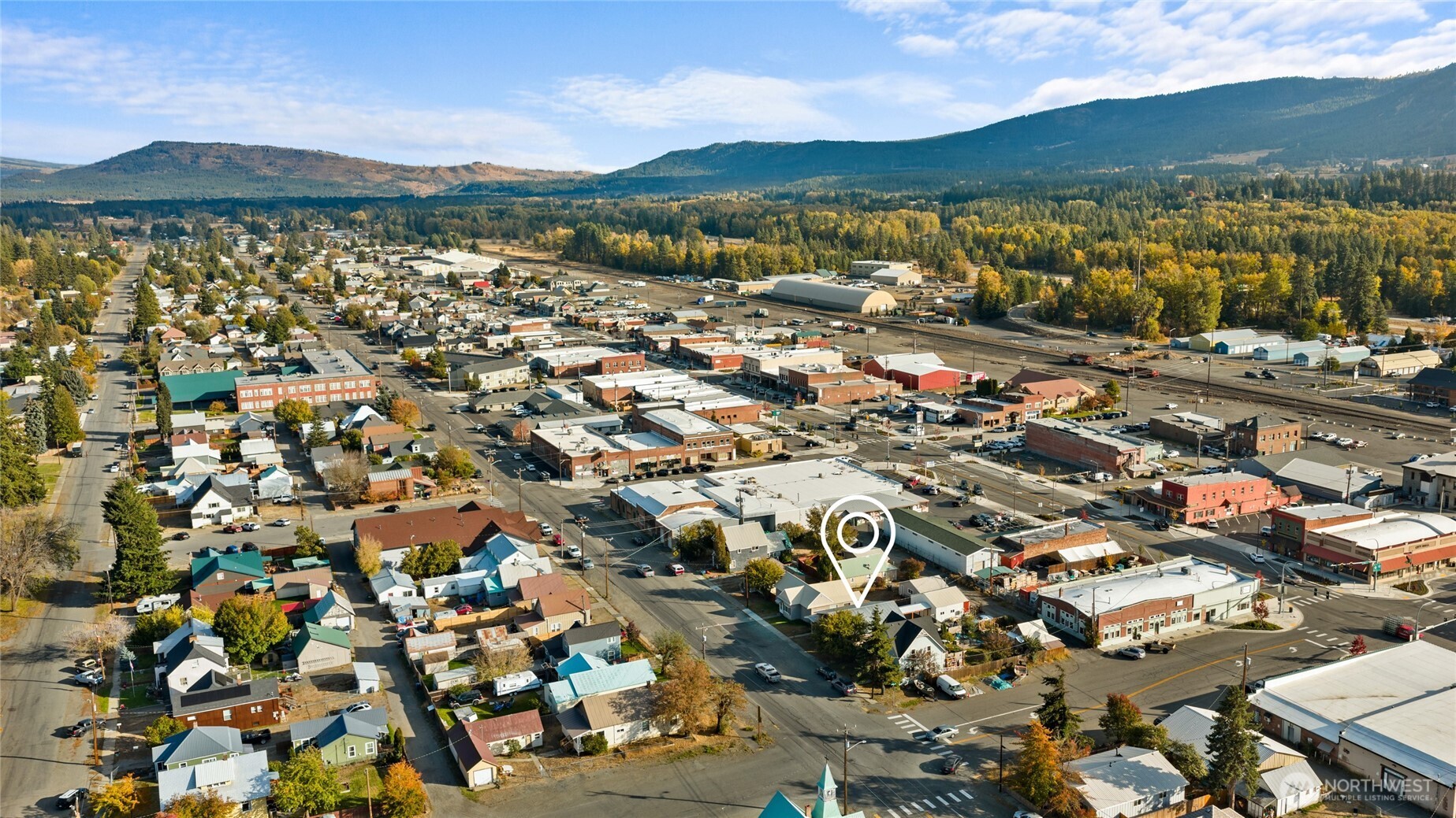 107 West 2nd Street Cle Elum, WA 98922 - Photo 38 of 39 an aerial view of residential houses with outdoor space