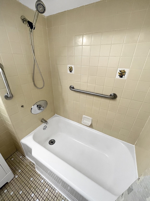 30 Ocean Street, Unit 4 Lynn, MA 01902 - Photo 17 of 23
