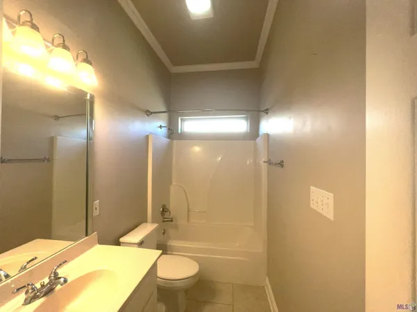 $2,700 | 40020 Gadwall Court, Gonzales, LA 70737