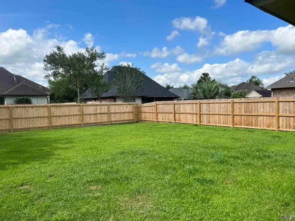 $2,700 | 40020 Gadwall Court, Gonzales, LA 70737