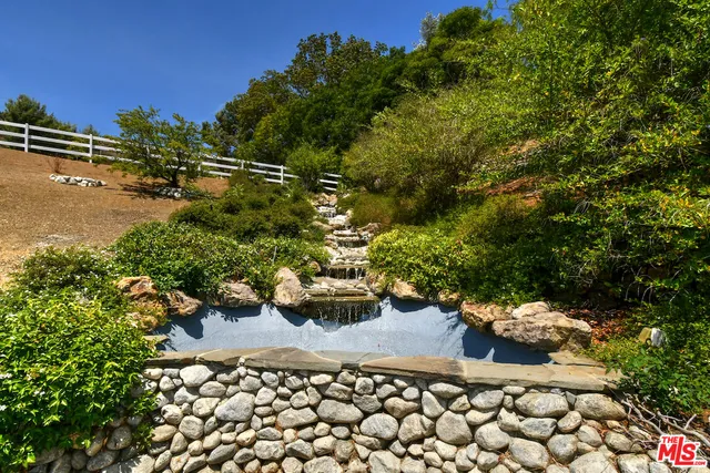 $2,650,000 | 25700 Mulholland Highway, Calabasas, CA 91302
