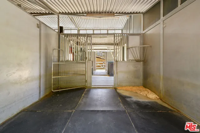 $2,650,000 | 25700 Mulholland Highway, Calabasas, CA 91302