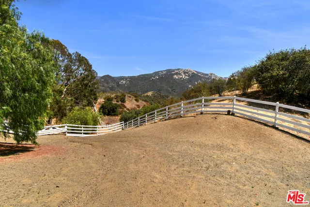 $2,650,000 | 25700 Mulholland Highway, Calabasas, CA 91302