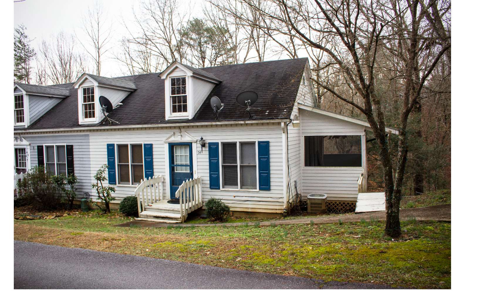 54 Gooseberry Road Murphy, NC 28906 - Photo 1 of 1 a front view of a house with a yard