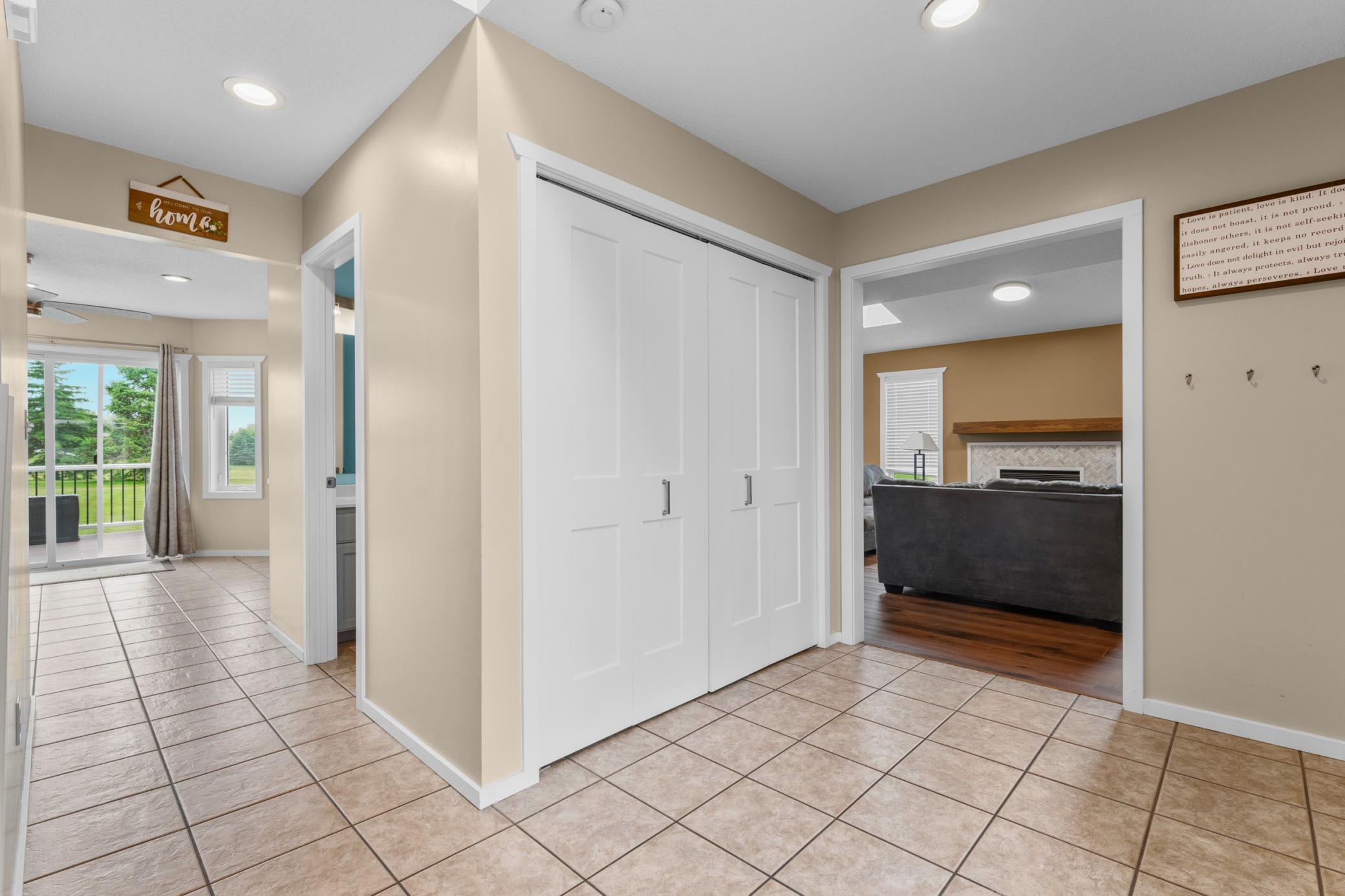 1102 Southern Hills Lane Southwest Rochester, MN 55902 - Photo 26 of 33