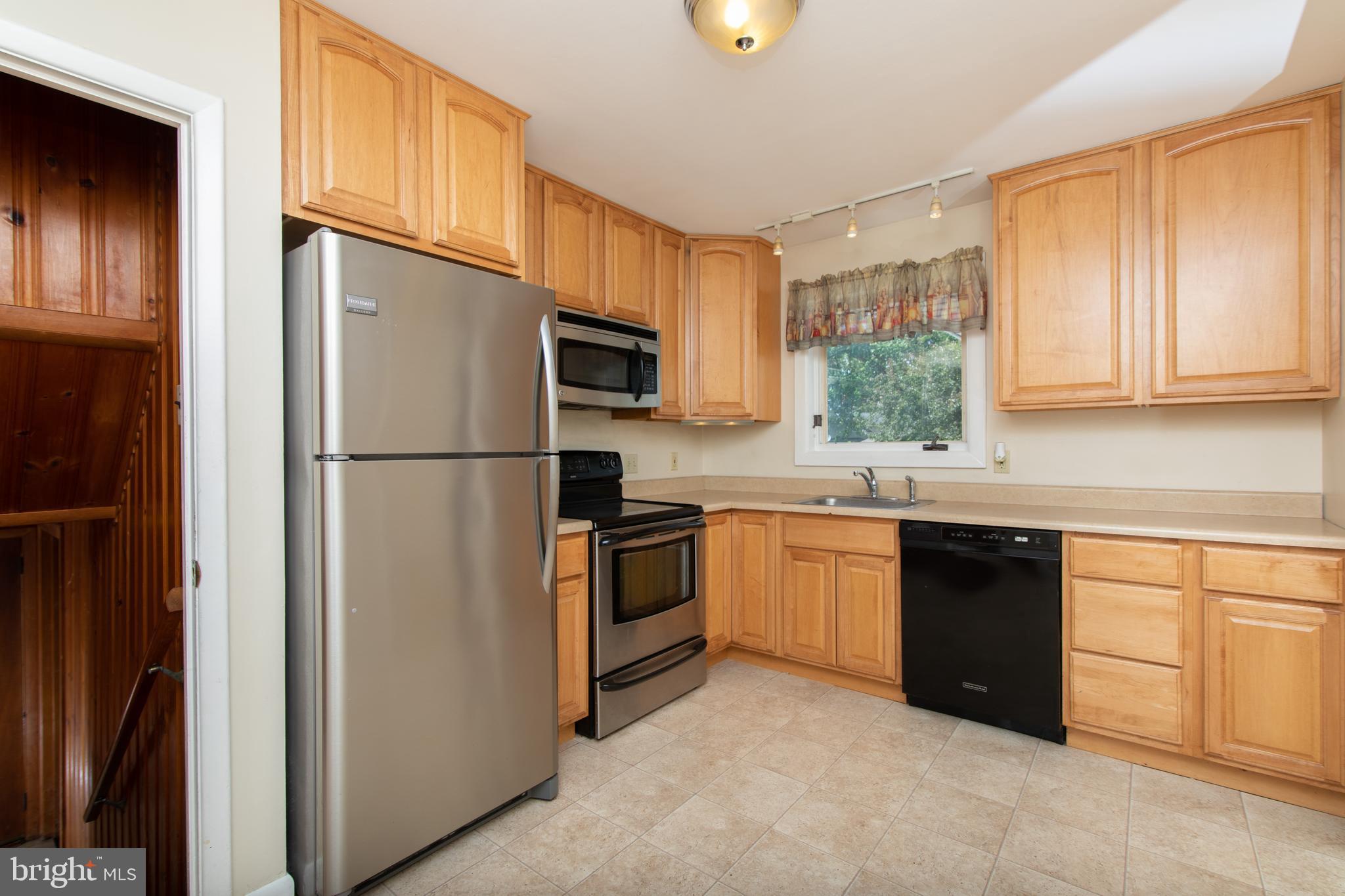 3 Great Oak Road Voorhees, NJ 08043 - Photo 13 of 45 Eat-In Kitchen