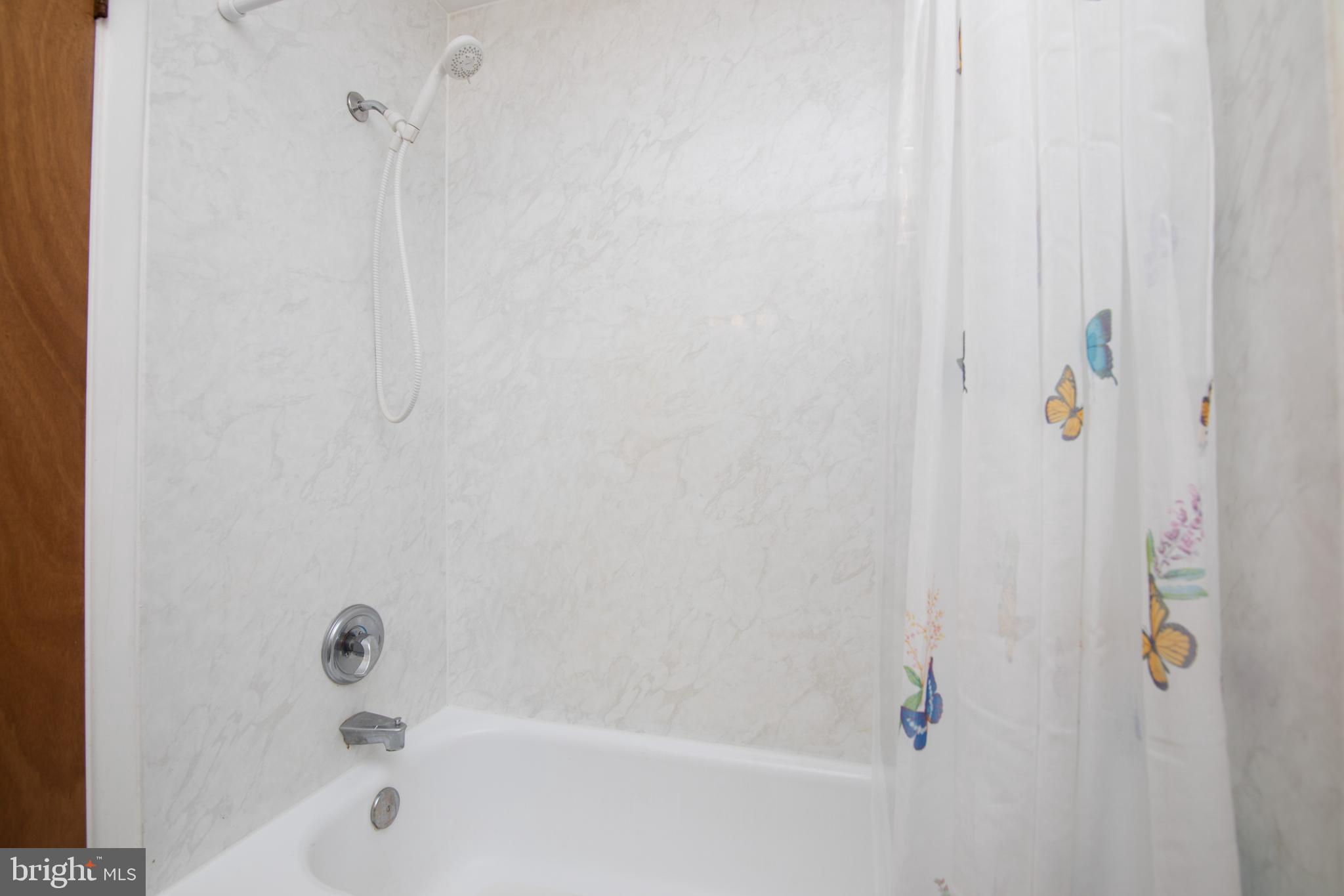 3 Great Oak Road Voorhees, NJ 08043 - Photo 30 of 45 Full Bathroom