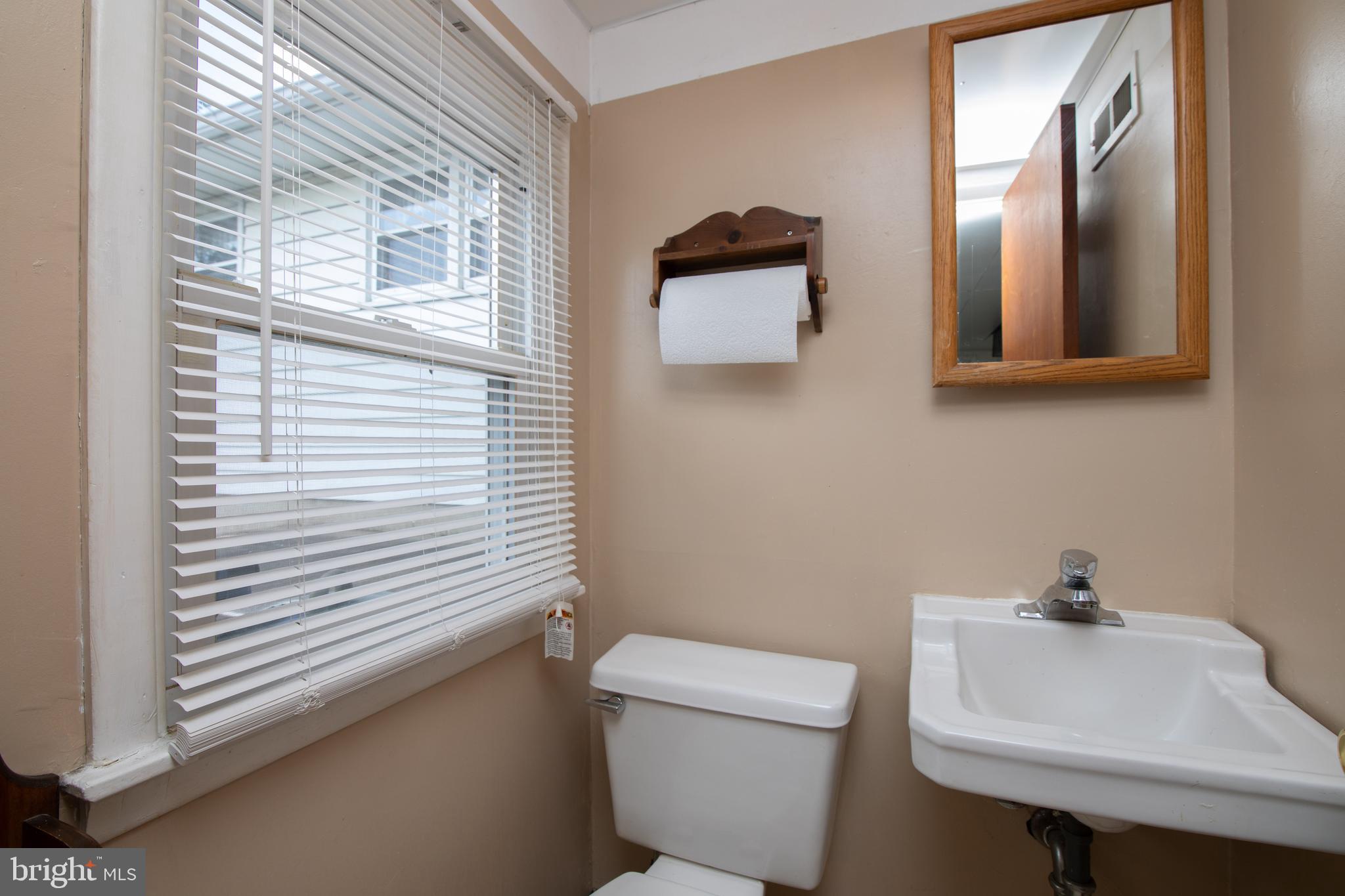 3 Great Oak Road Voorhees, NJ 08043 - Photo 37 of 45 Powder Room