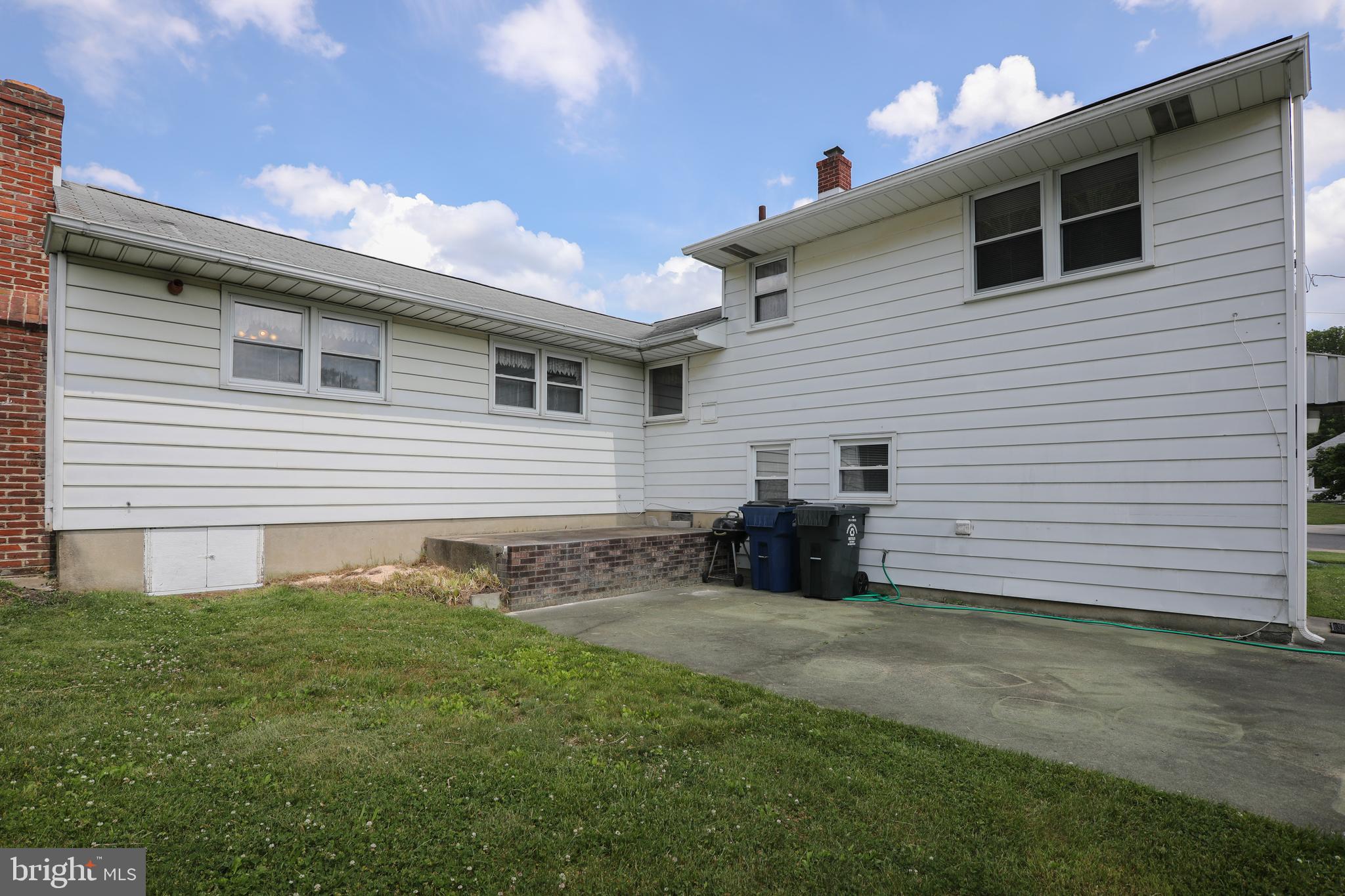 3 Great Oak Road Voorhees, NJ 08043 - Photo 44 of 45 Exterior Back and Patio