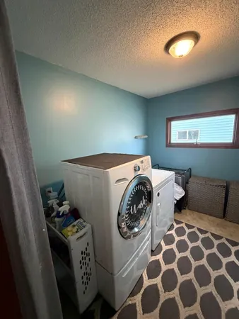 $275,000 | 32540 Paul Avenue, Worthington, MN 56187