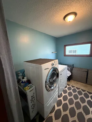 $310,000 | 32540 Paul Avenue, Worthington, MN 56187