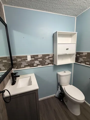 $310,000 | 32540 Paul Avenue, Worthington, MN 56187