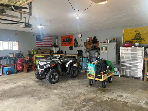 $275,000 | 32540 Paul Avenue, Worthington, MN 56187