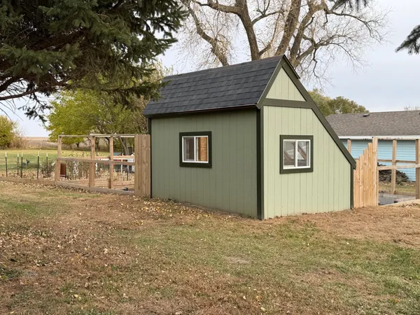 $275,000 | 32540 Paul Avenue, Worthington, MN 56187