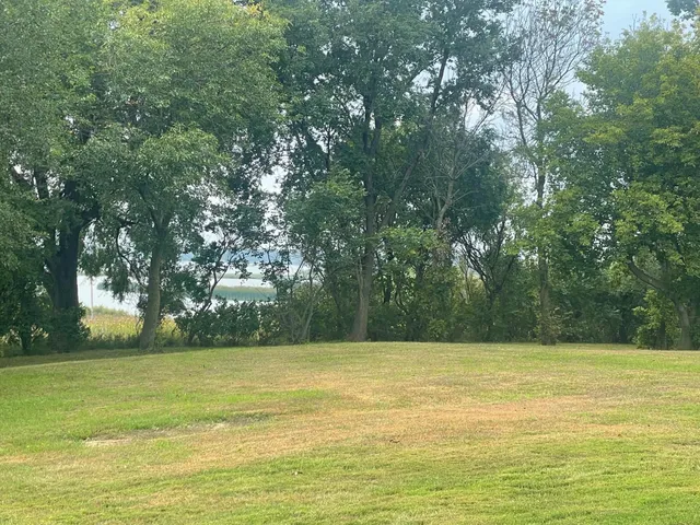 $310,000 | 32540 Paul Avenue, Worthington, MN 56187