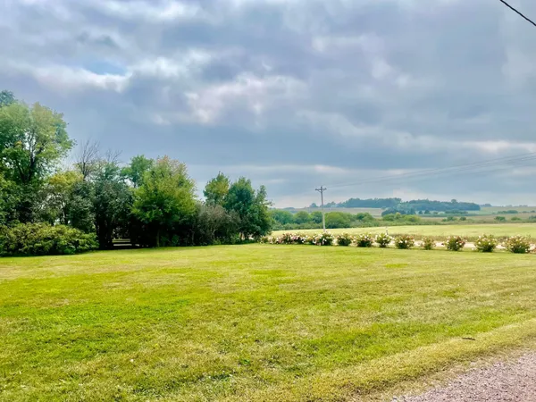 $275,000 | 32540 Paul Avenue, Worthington, MN 56187