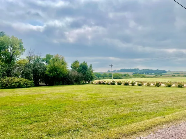 $310,000 | 32540 Paul Avenue, Worthington, MN 56187