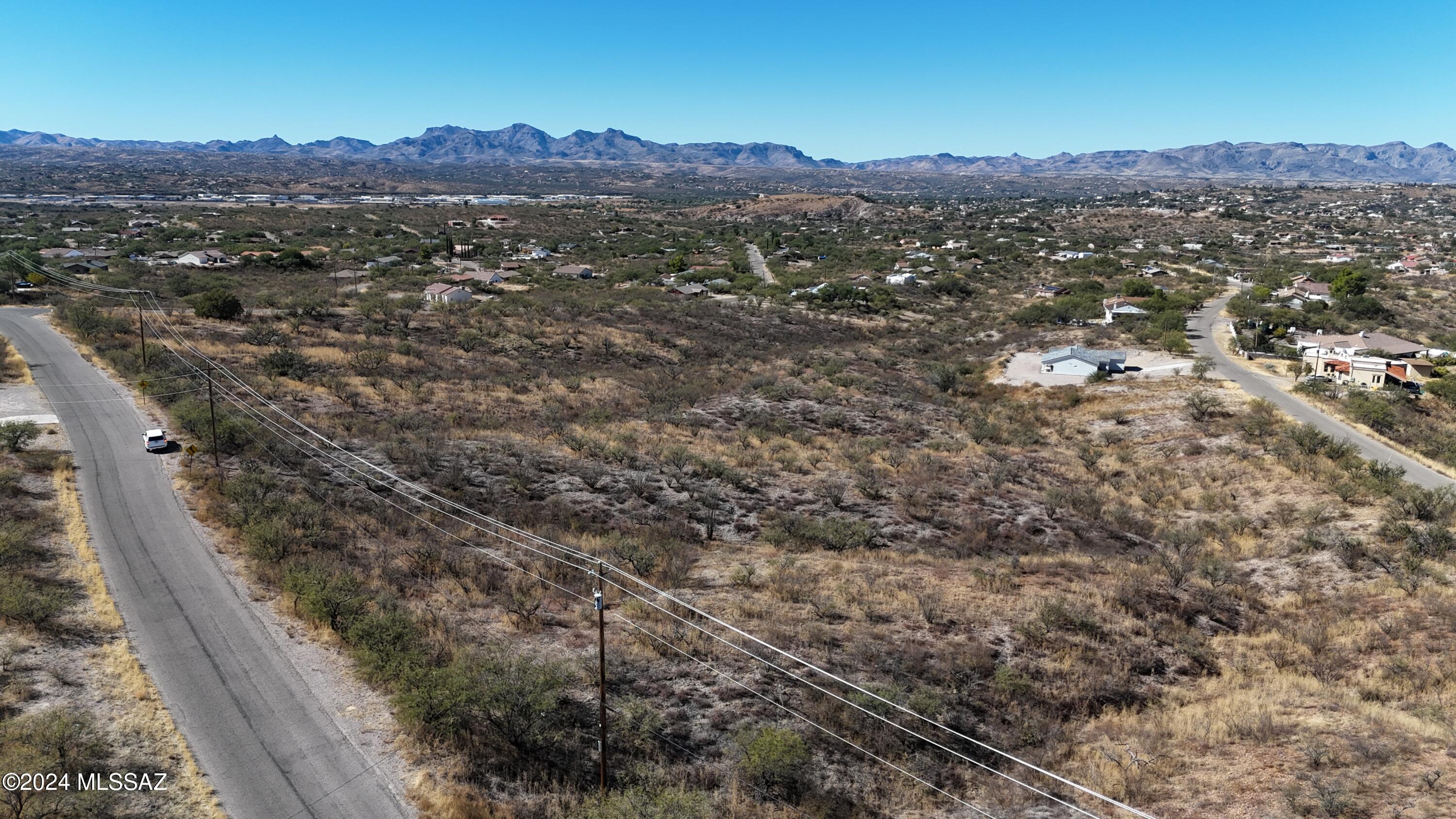 194 Camino San Xavier, Unit 16 Rio Rico, AZ 85648 - Photo 5 of 12 Gallery Image 5