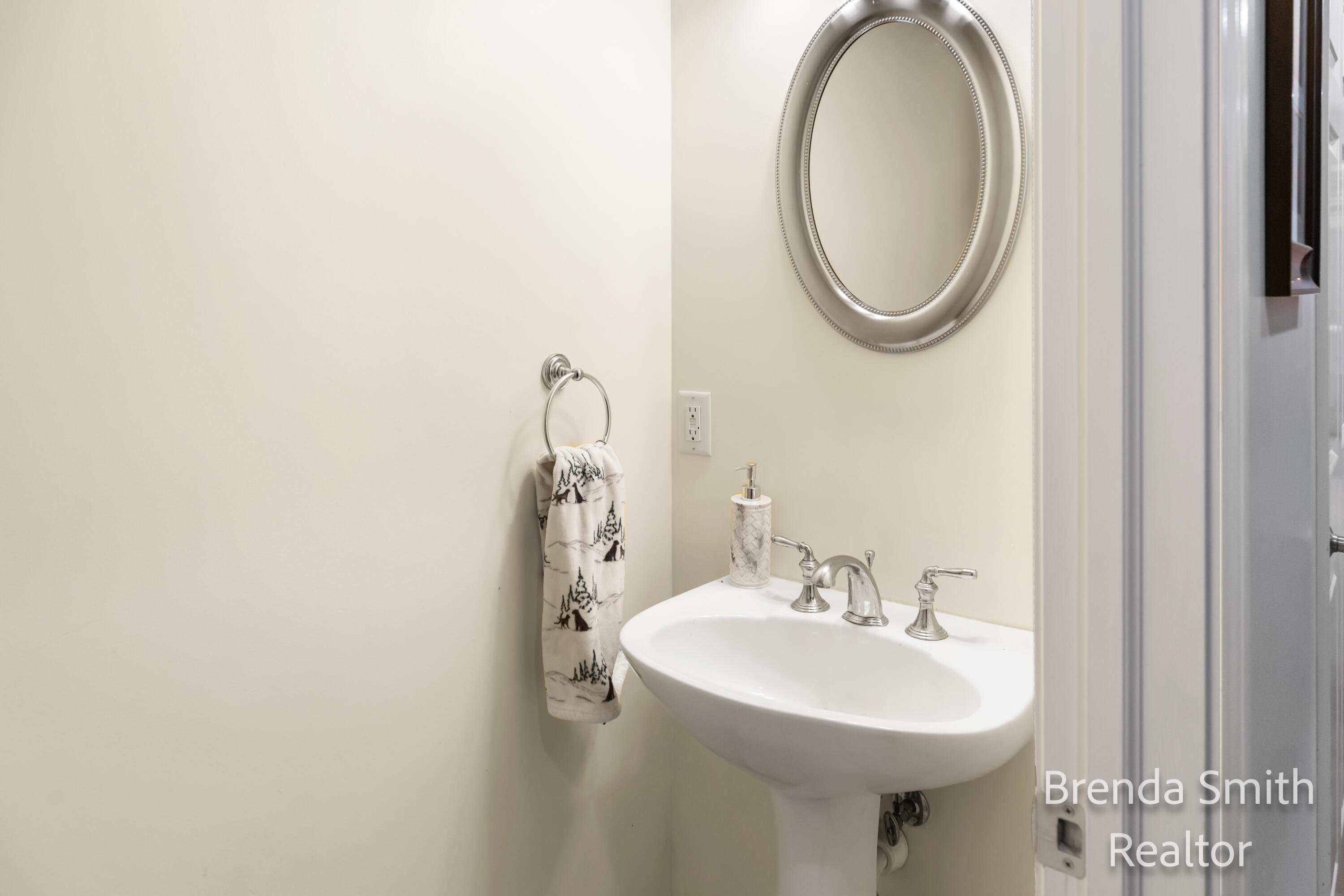 1452 Simonelli Road Muskegon, MI 49445 - Photo 25 of 40 1/2 Bath