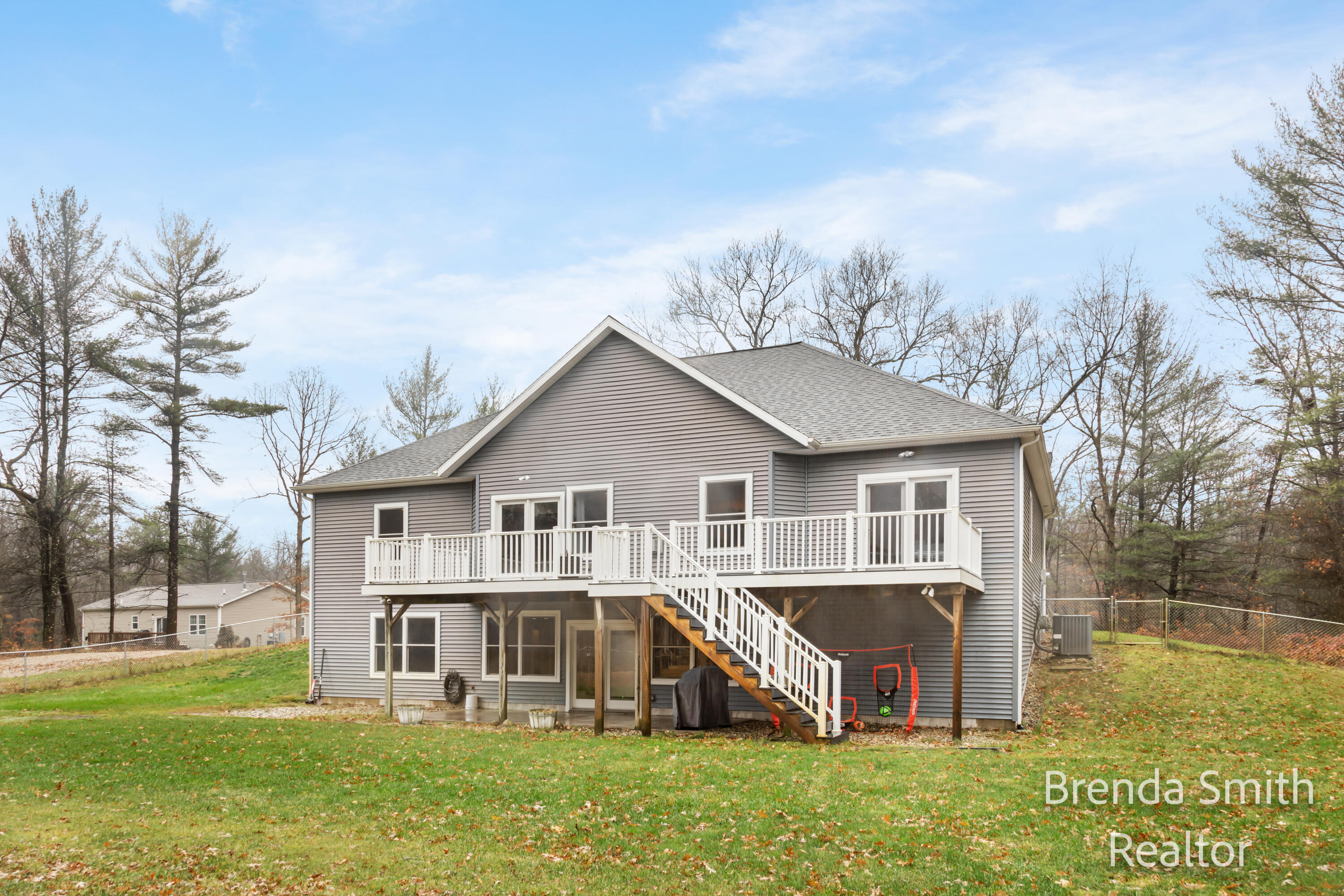 1452 Simonelli Road Muskegon, MI 49445 - Photo 3 of 40 Rear