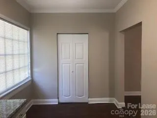 a view of empty room with window