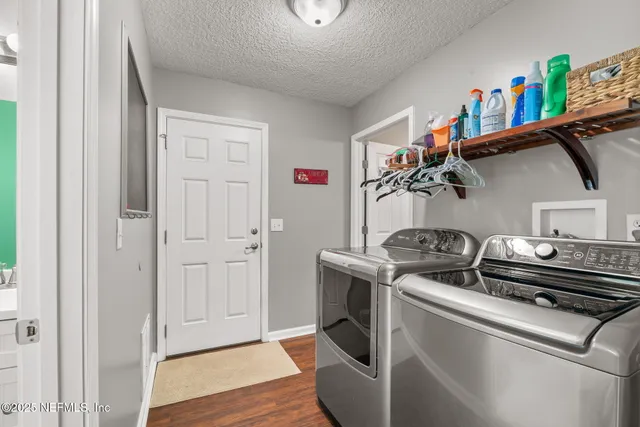 $414,900 | 3301 Hermitage Road East, Jacksonville, FL 32277