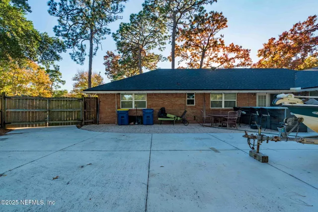 $414,900 | 3301 Hermitage Road East, Jacksonville, FL 32277