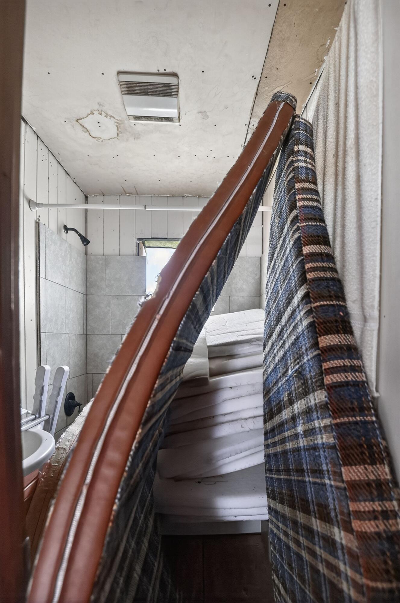 950 B Street Crestview, FL 32536 - Photo 18 of 32 a view of entryway