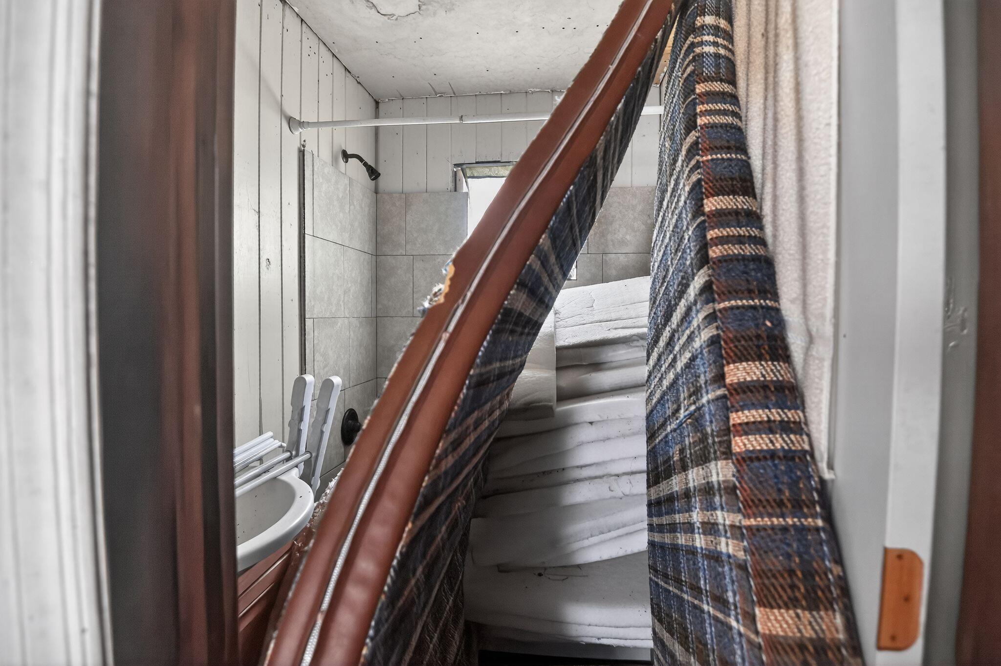950 B Street Crestview, FL 32536 - Photo 24 of 32 a view of entryway with wooden floor