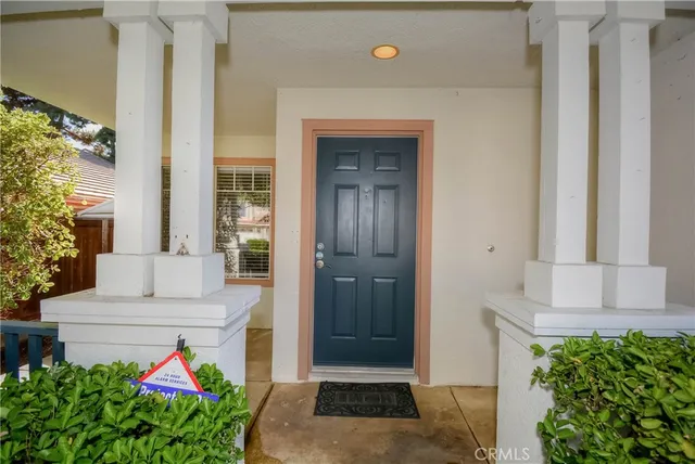 $3,380 | 554 Pointe Vista Court, Corona, CA 92881