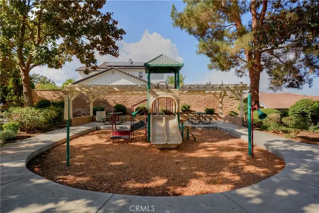 $3,380 | 554 Pointe Vista Court, Corona, CA 92881
