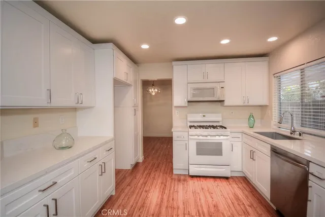 $3,380 | 554 Pointe Vista Court, Corona, CA 92881