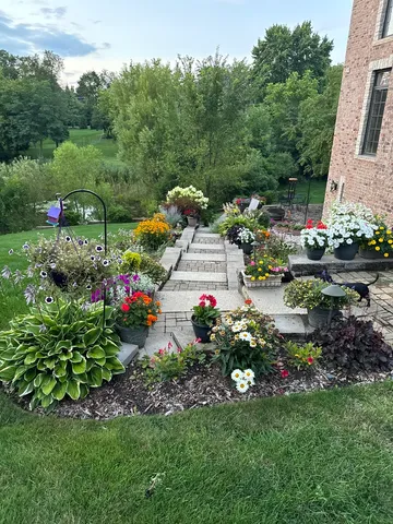 $1,340,000 | 165 Haverton Way, North Barrington, IL 60010