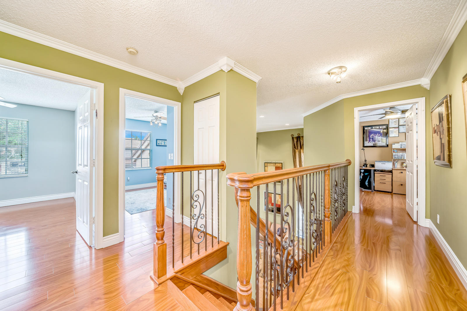 10277 Brookville Lane Boca Raton, FL 33428 - Photo 27 of 51 Upstairs hallway