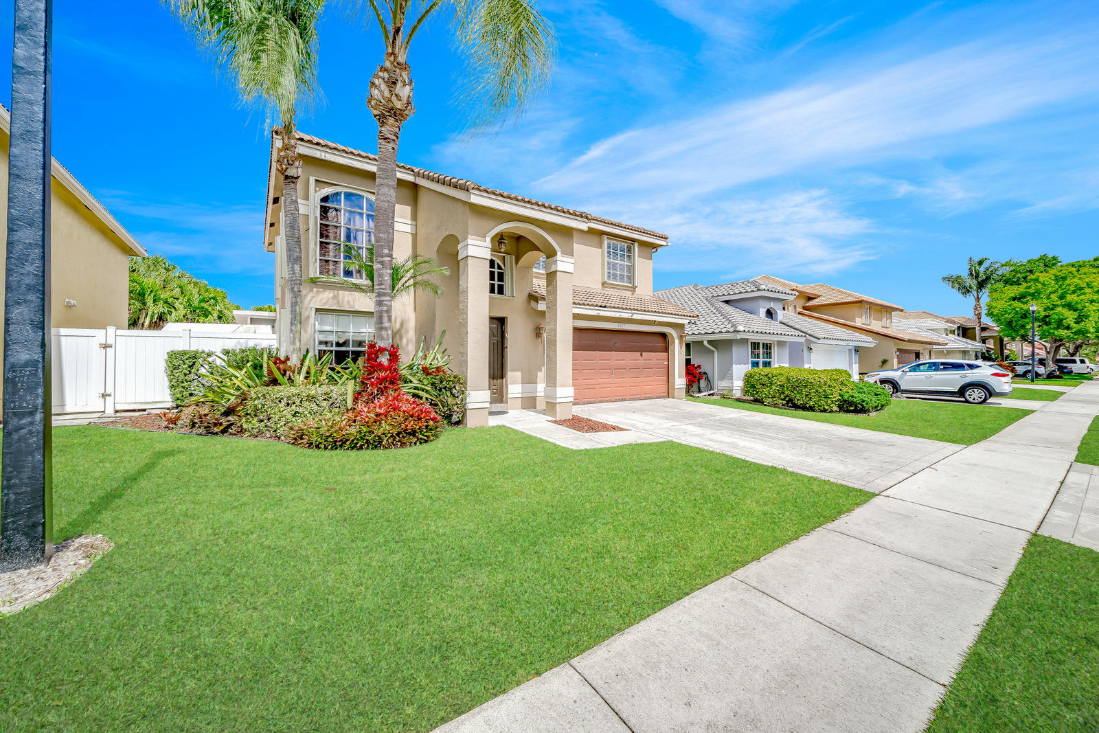 10277 Brookville Lane Boca Raton, FL 33428 - Photo 3 of 51 FRONT